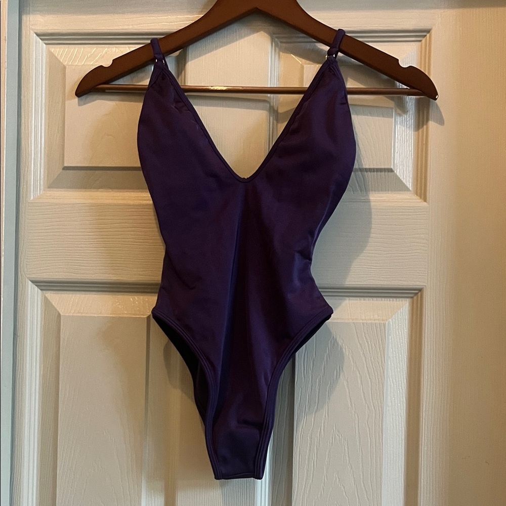 Gooseberry Saphire So Chic one piece